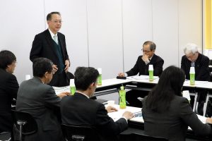 thumbnail 平成29年度第三回教育課程編成委員会が行われました。